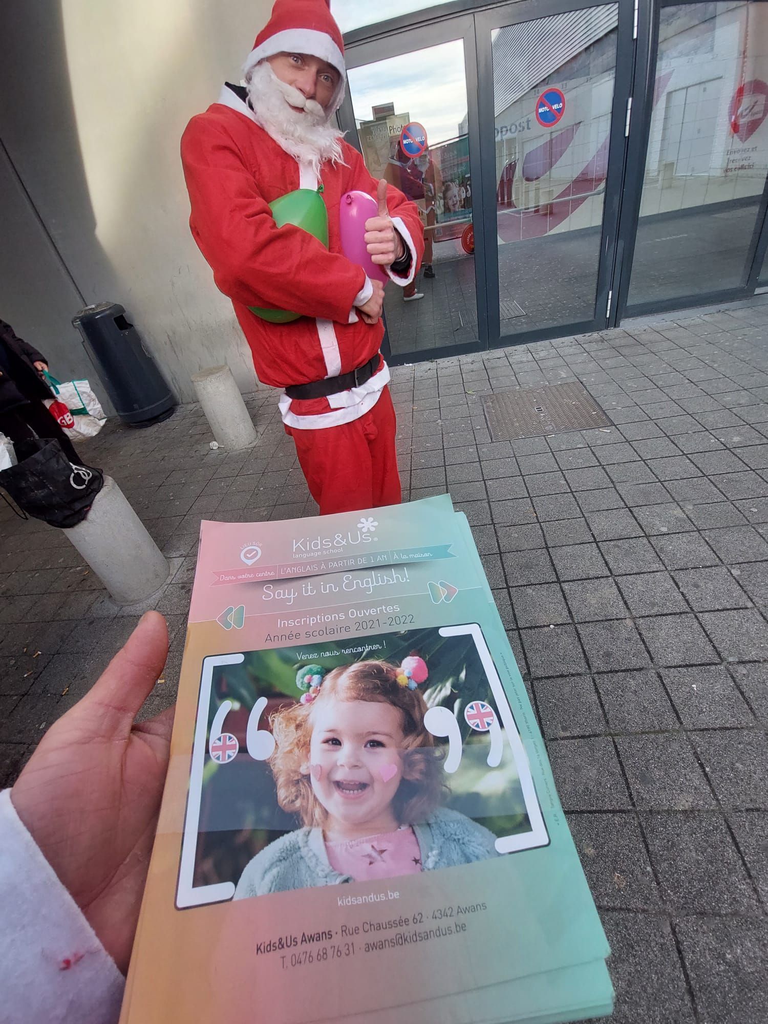 street marketing - distribution flyers et buzz urbain