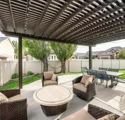 outdoor living spaces in roslyn ny