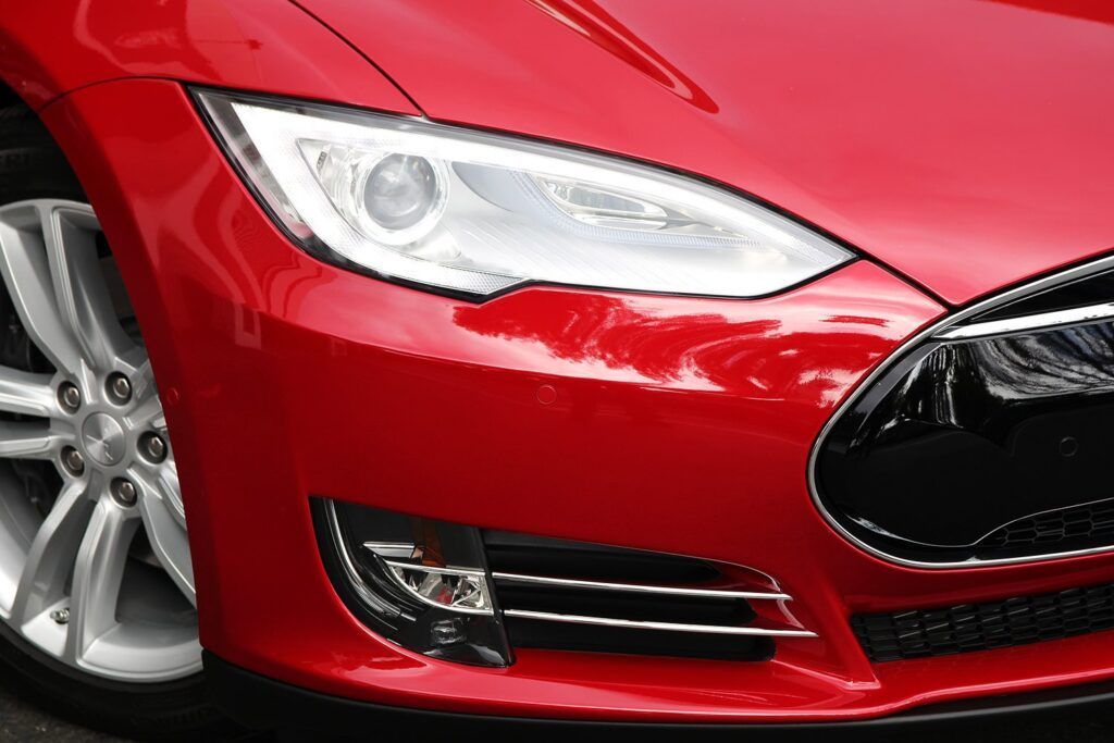 Tesla P85 