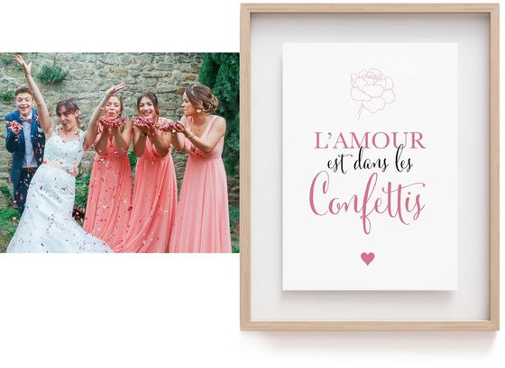 Mariée et demoiselles d’honneur lançant des confettis naturels, avec l’affiche « L’amour est dans les confettis »