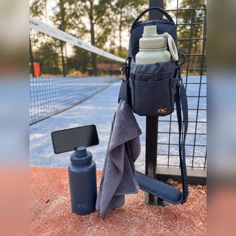 M2C Magnetic Bottle Bag en M2C MagSafe Waterfles