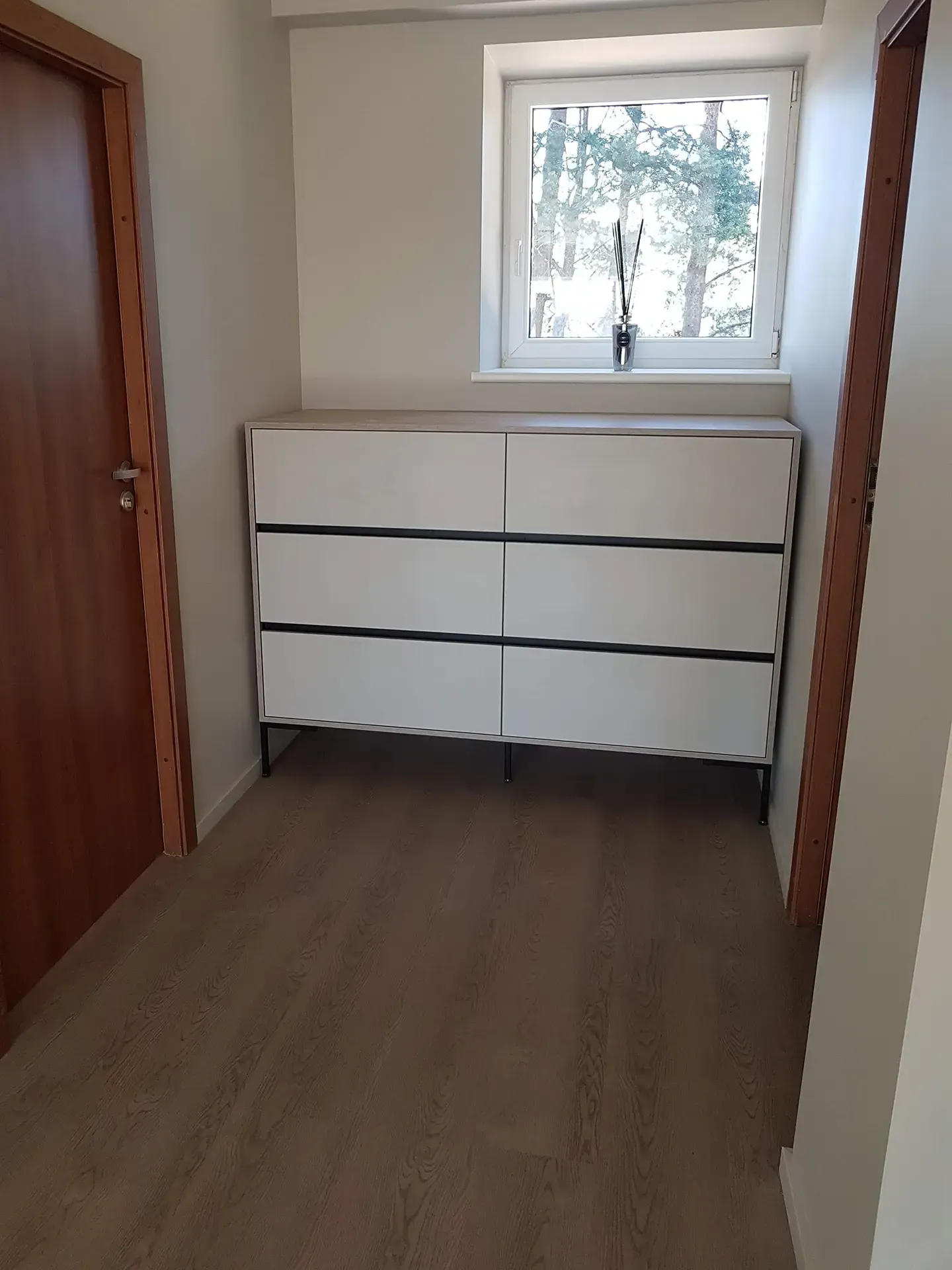Prieškambario baldai - pagal individualų užsakymą Šiauliuose ir Lietuvoje