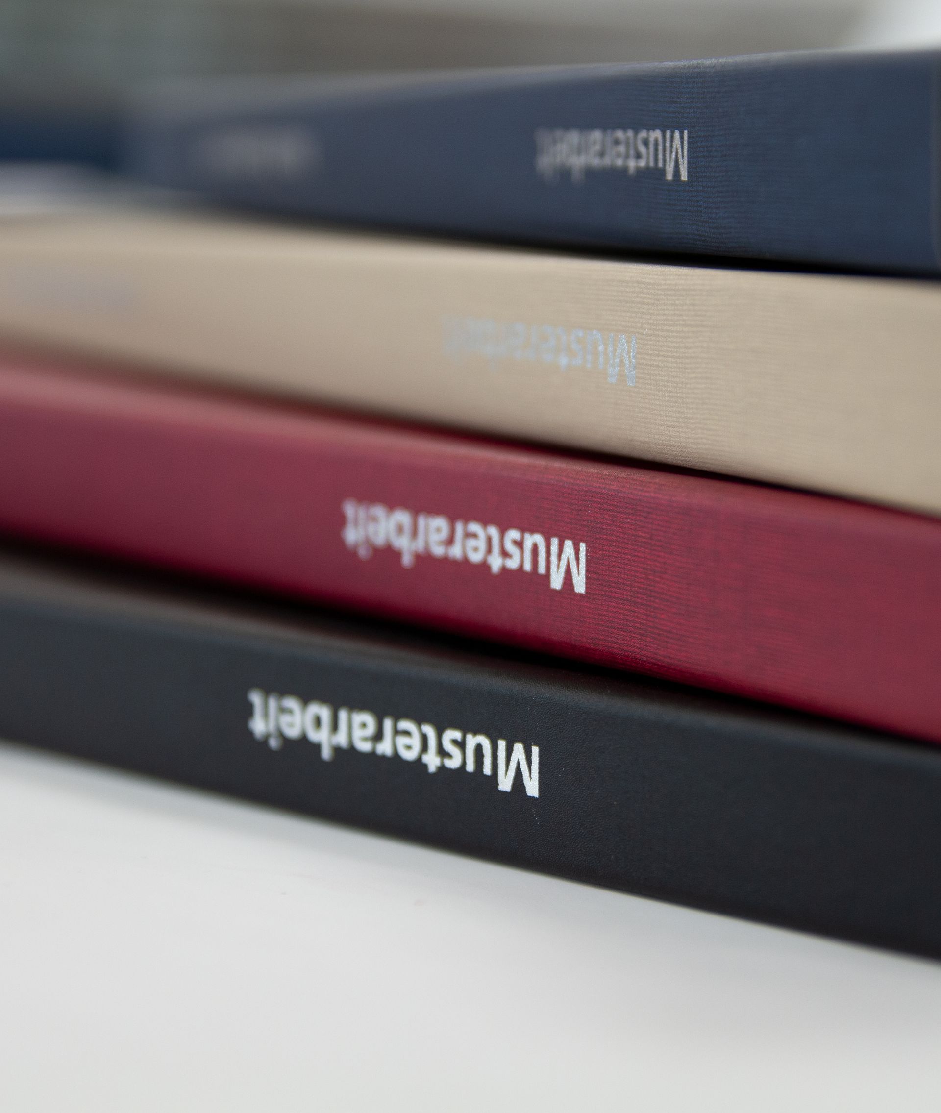 Hardcover mit Aufdruck