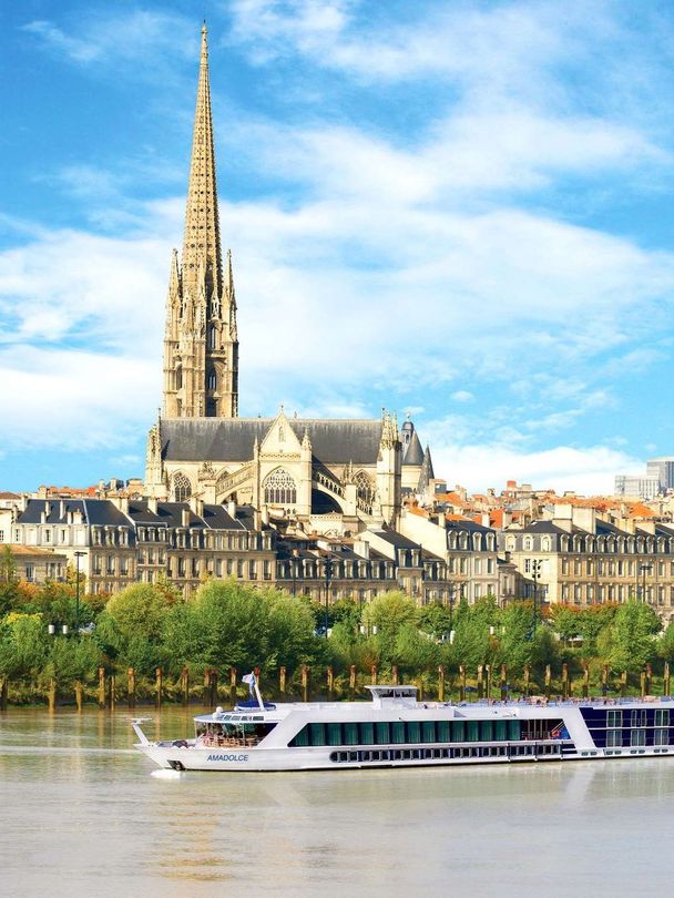 cruises the floating resorts