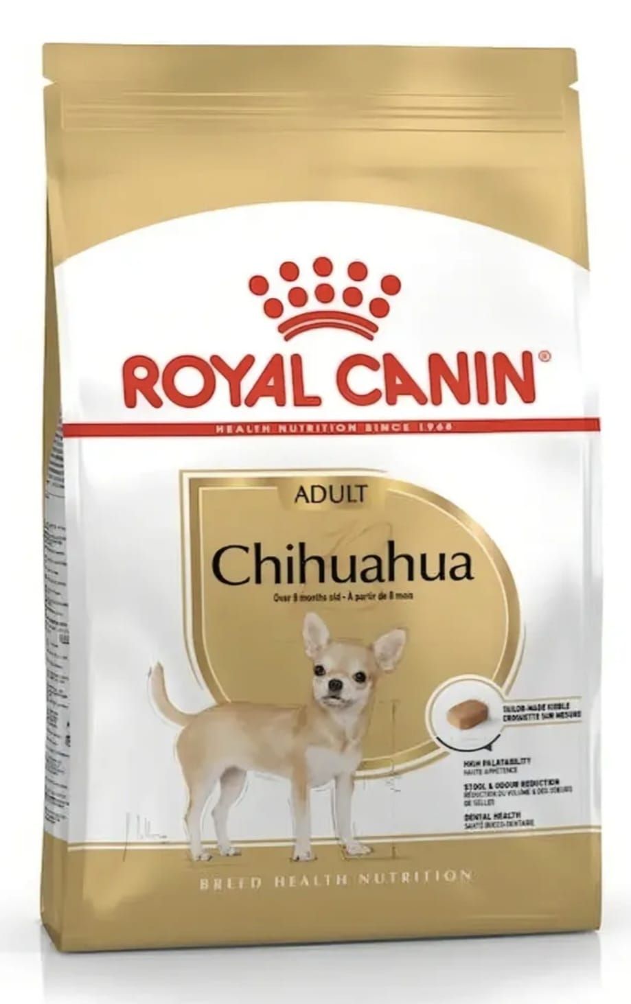 Bolsa de comida para perros Royal Canin Adult Chihuahua en color dorado y blanco con una foto de un chihuahua.