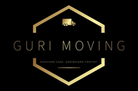 Logo esagonale dorato con un camion per traslochi e la scritta “GURI MOVING” su sfondo nero