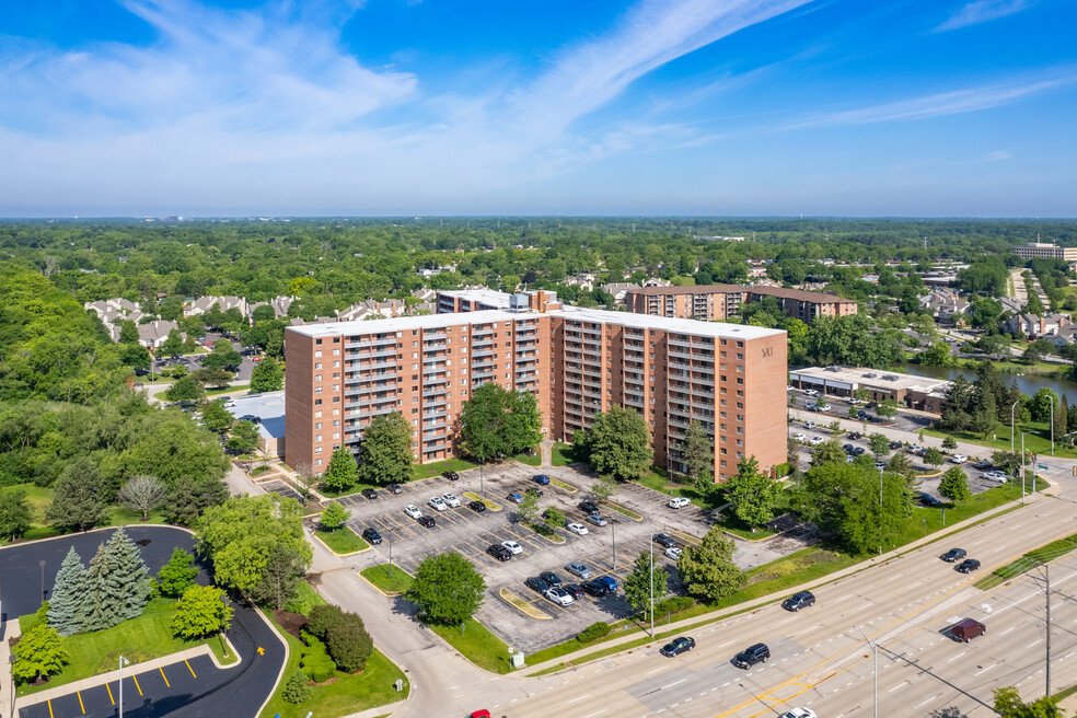 21 Kristin Apartments Luxury Schaumburg, IL Apartments