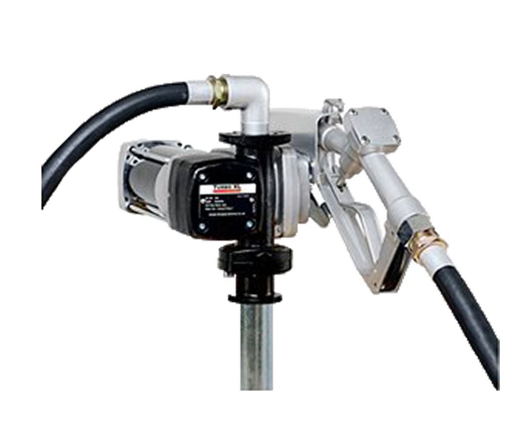 Une pompe à carburant avec un tuyau qui y est attaché