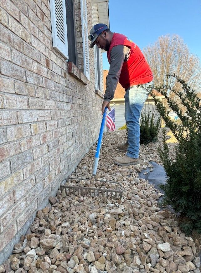 Edging and landscape borders| St.Charles MO | Hackmann Lawn & Landscape