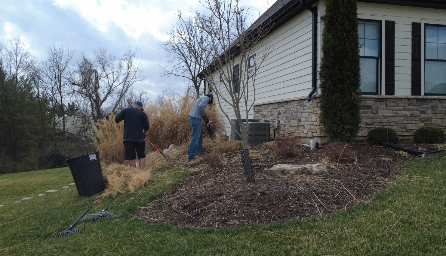 Landscaper| St.Charles MO | Hackmann Lawn & Landscape