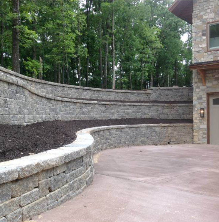 Retaining Wall in O'Fallon MO | Hackmann Landscape