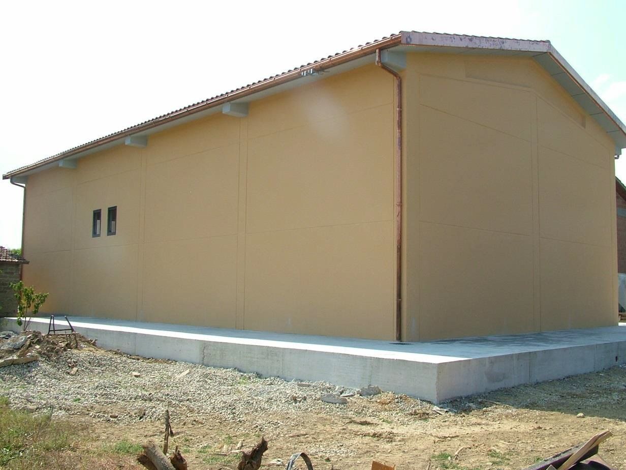 capannone in cemento armato prefabbricato