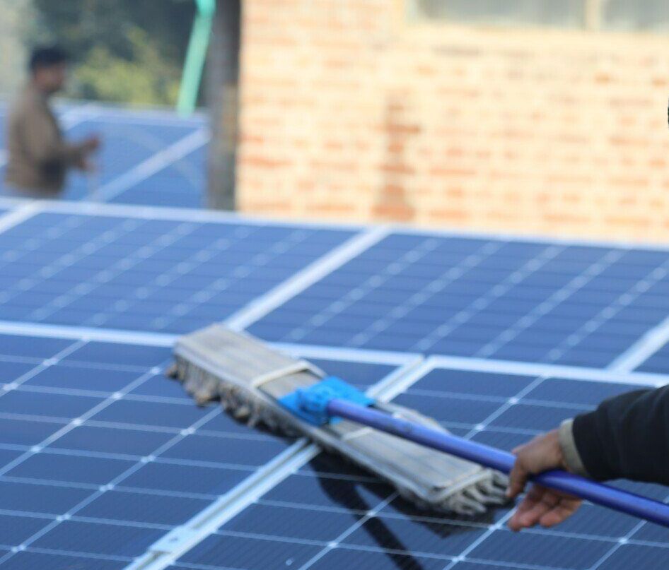 Solar panel cleaning service in Orlando