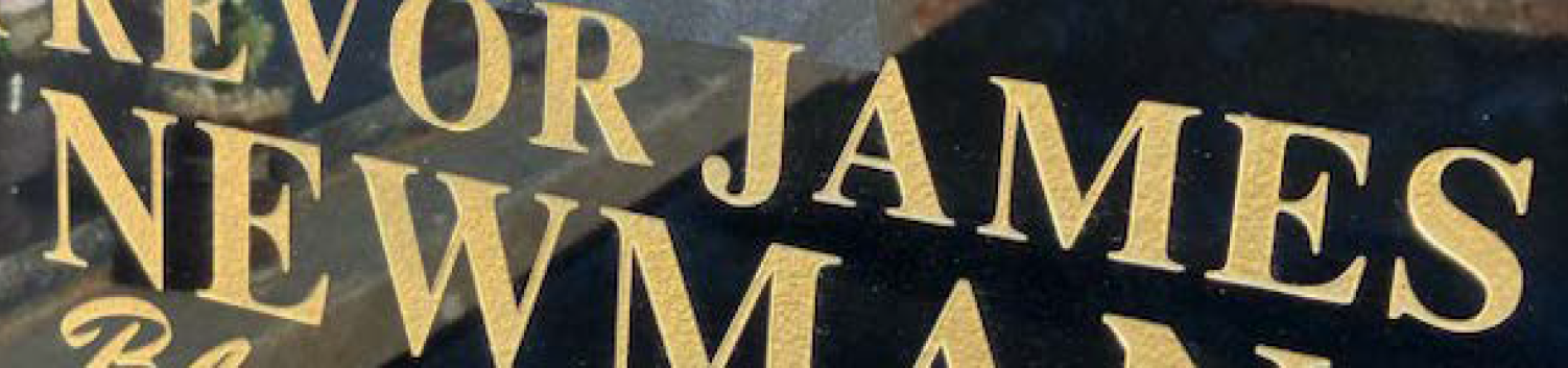 VCUT gilded lettering VCUT gilded lettering