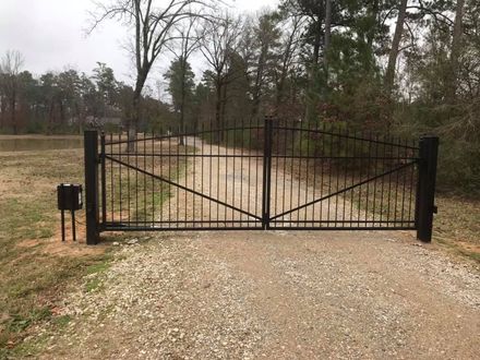 Two Man Repairing — Haughton, LA — Automated Gate Services of LA Two Man Repairing — Haughton, LA — Automated Gate Services of LA
