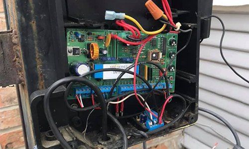 Panel Board and Wires — Haughton, LA — Automated Gate Services of LA Panel Board and Wires — Haughton, LA — Automated Gate Services of LA