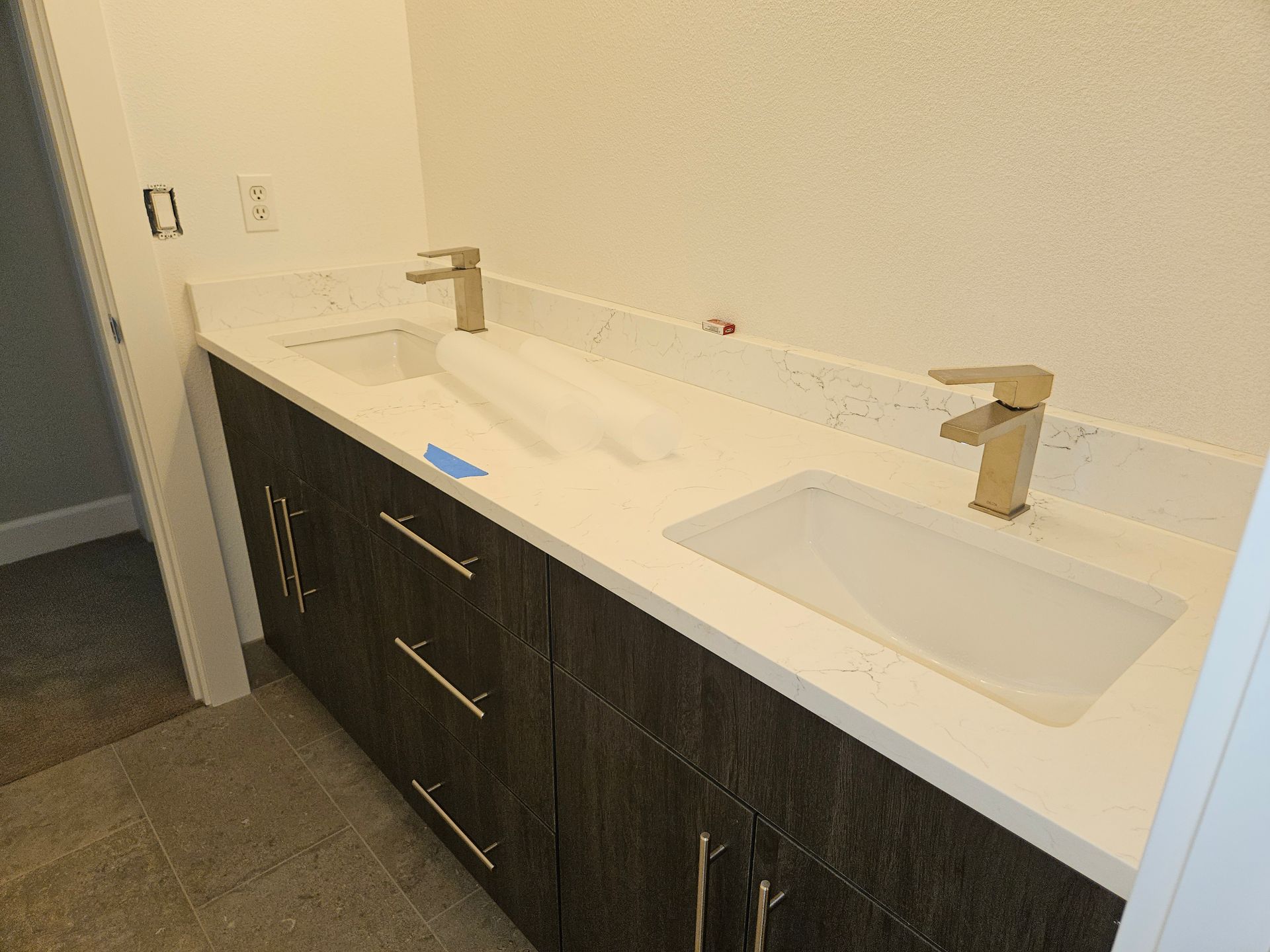 Double Sink Bathroom Vanity