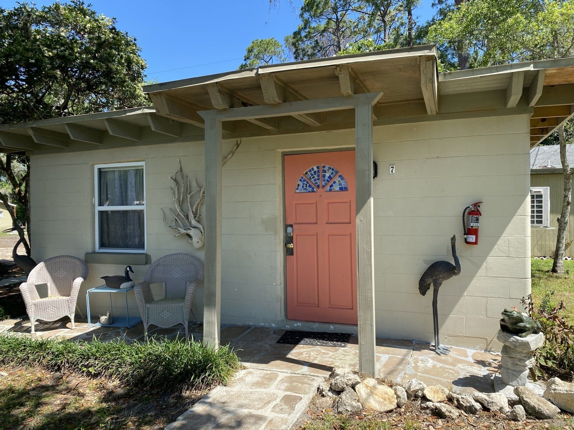 nature coast inn and cottages, best hotel Inglis Florida, bed and breakfast yankeetown, hotel suites near me, hotel suites near me, hotels in yankeetown, fl