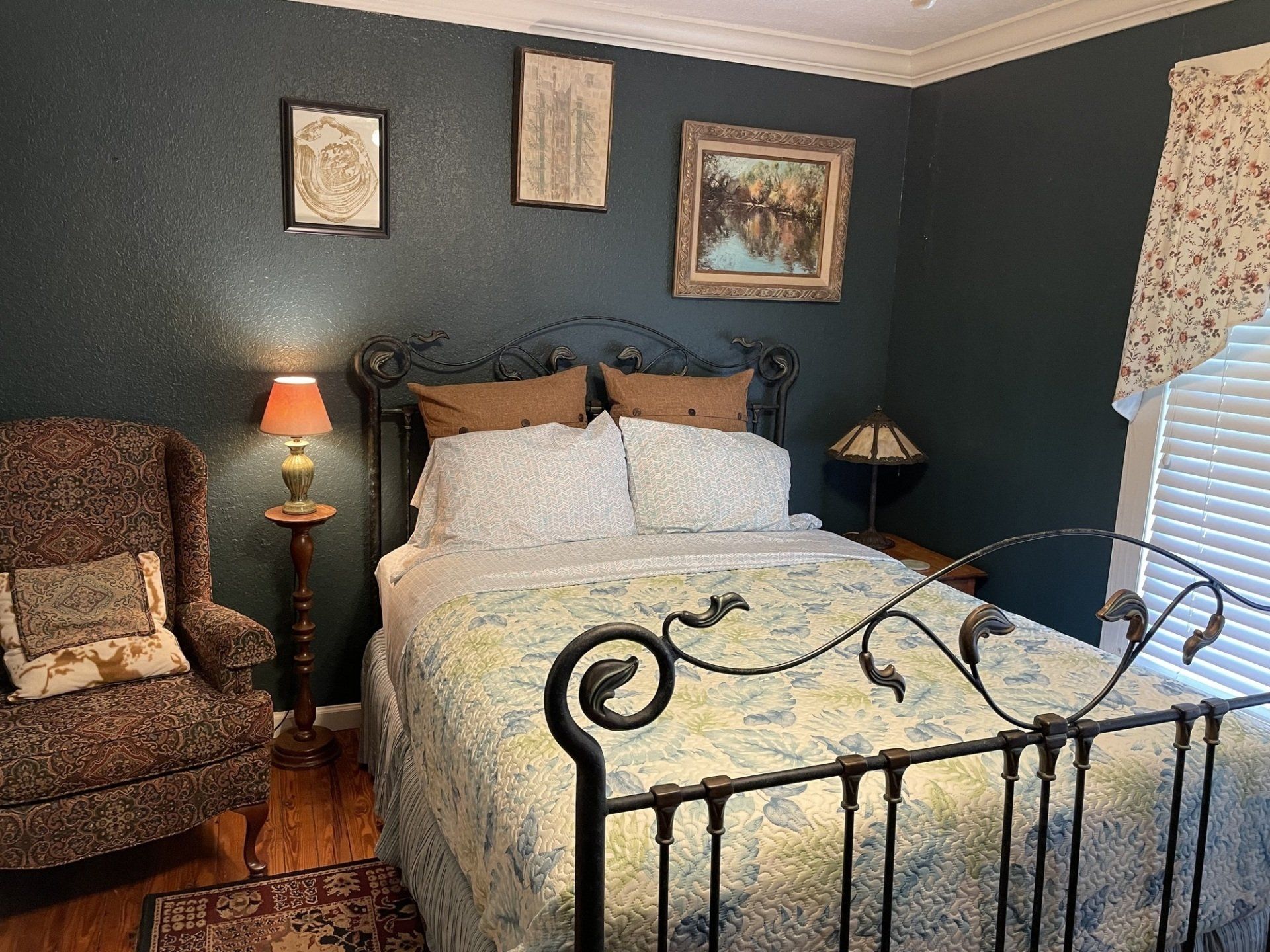 nature coast inn and cottages, best hotel Inglis Florida, bed and breakfast yankeetown, hotel suites near me, hotel suites near me, hotels in yankeetown, fl