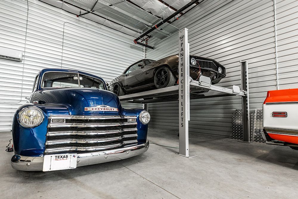 Vehicle storage & parking for auto collectors in Argyle, Texas