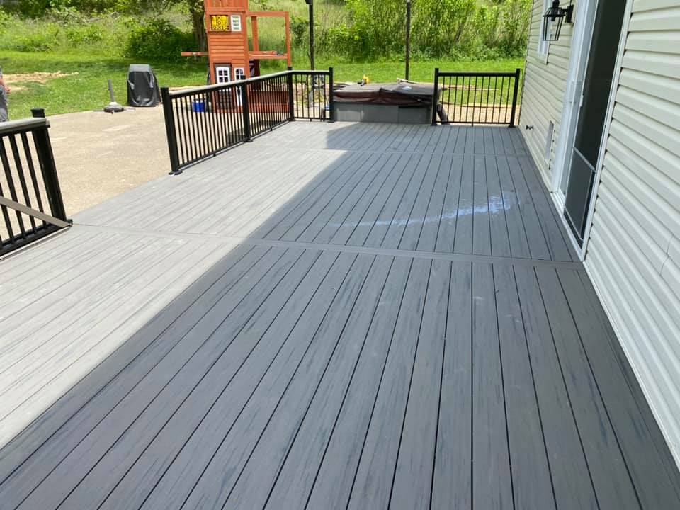 deck buit by obringers painting and remodeling