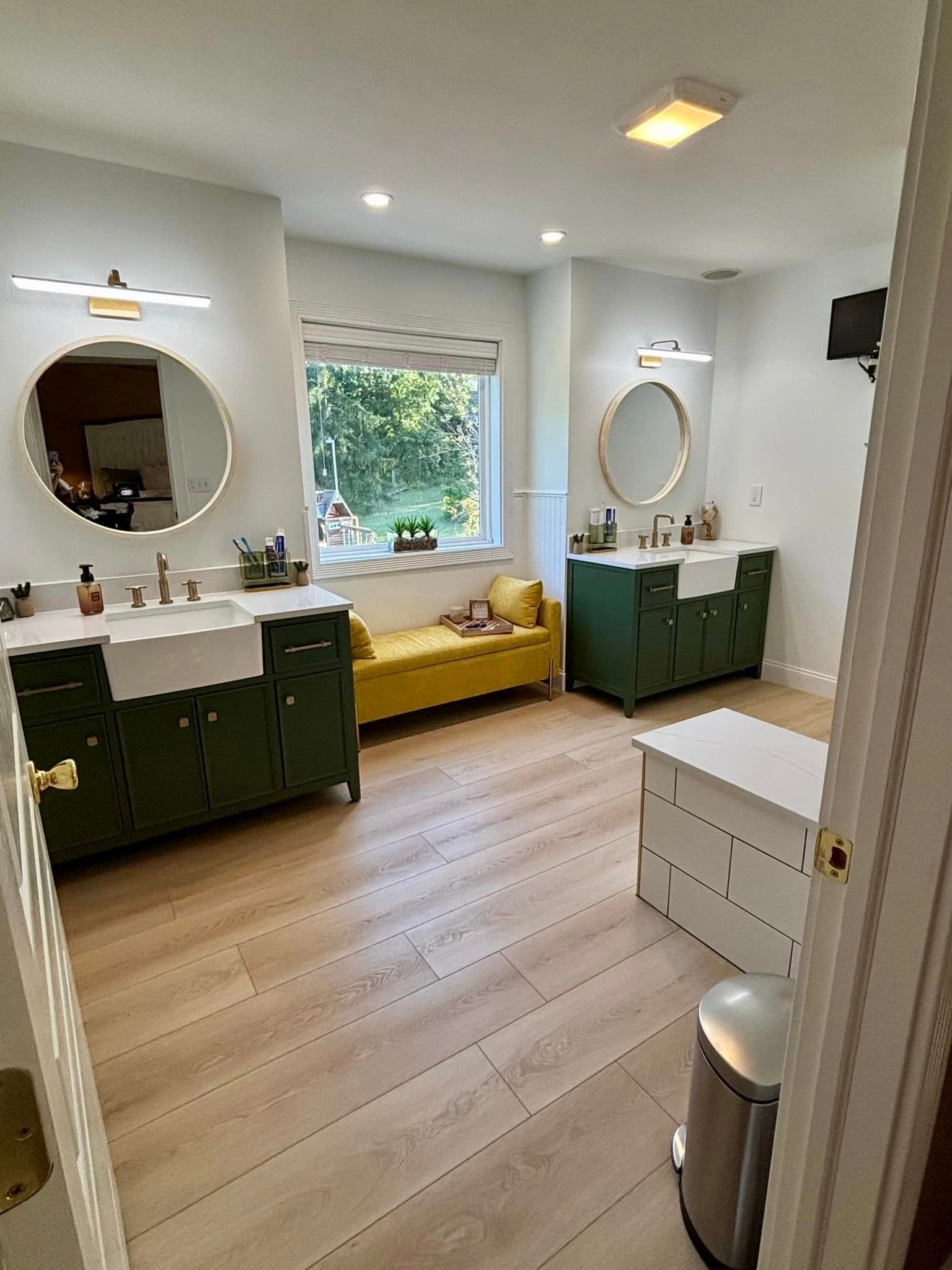 his and hers sinks in a beautiful bathroom remodeled by Obringer's Painting and Remodeling