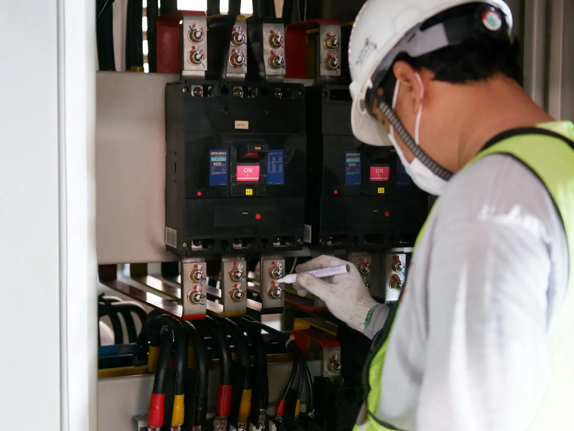 mv-electrical-llc-about-section-3
