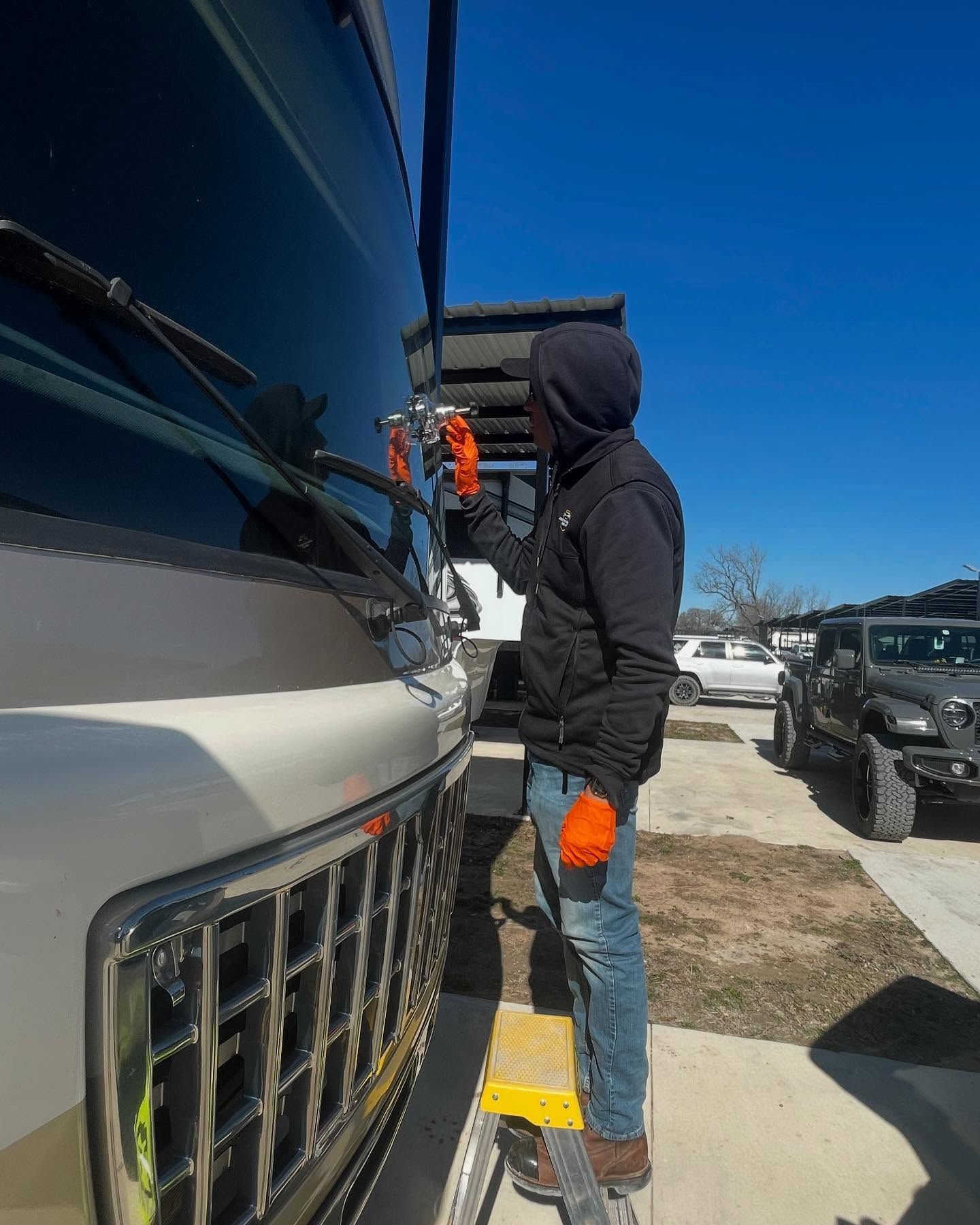 RV & motorhome windshield repair in Waco, TX