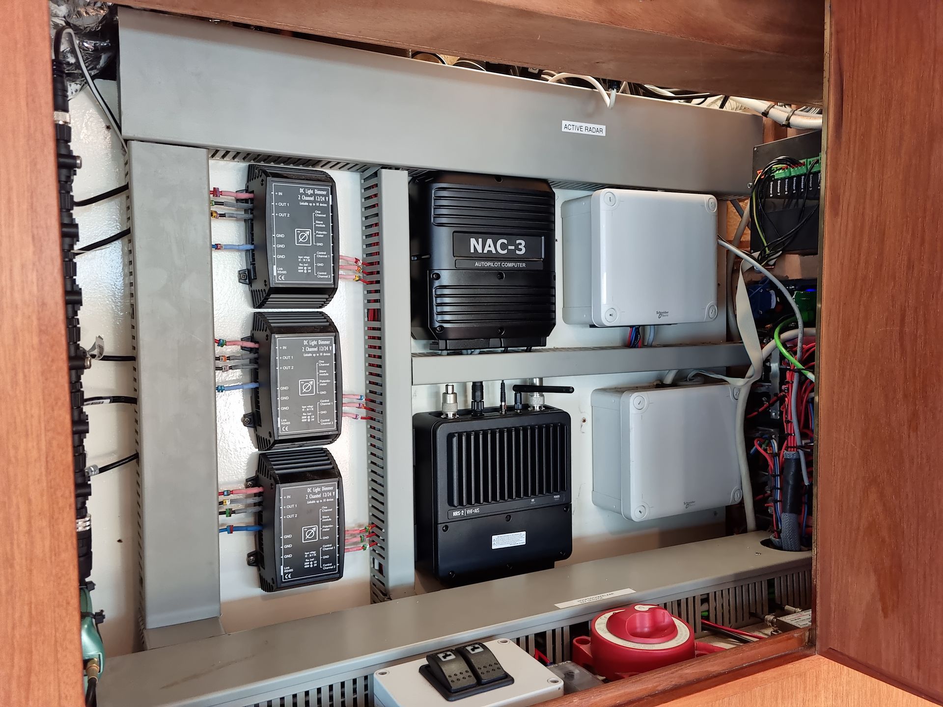 Refit, Simrad, vernieuwing