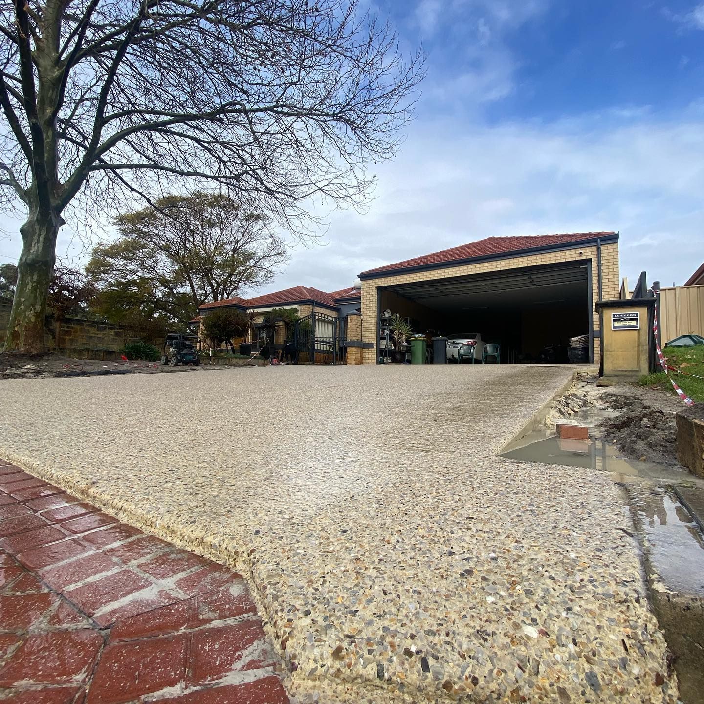 exposed aggregate driveway for Perth home