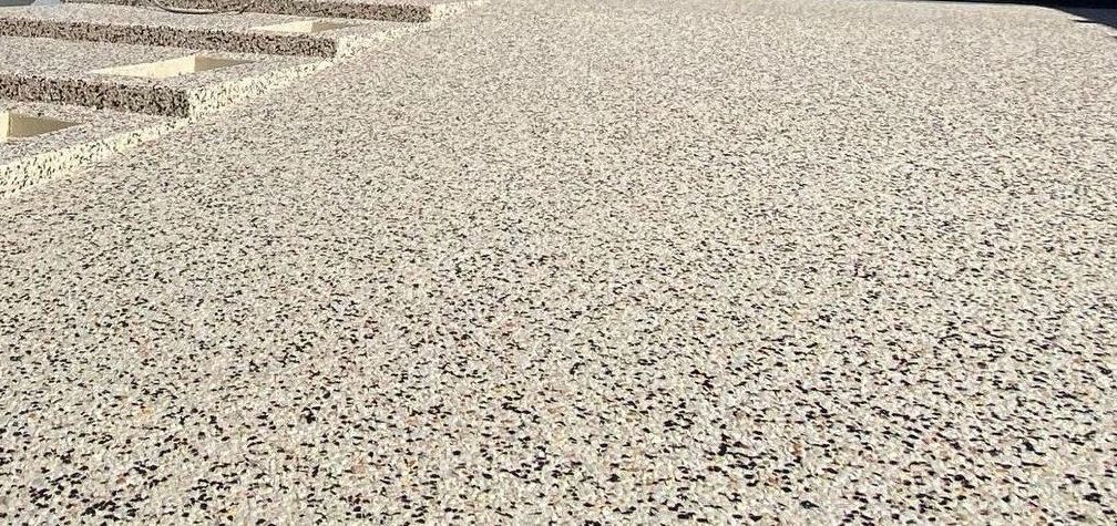 Exposed Aggregate Concrete Driveway and Stairs