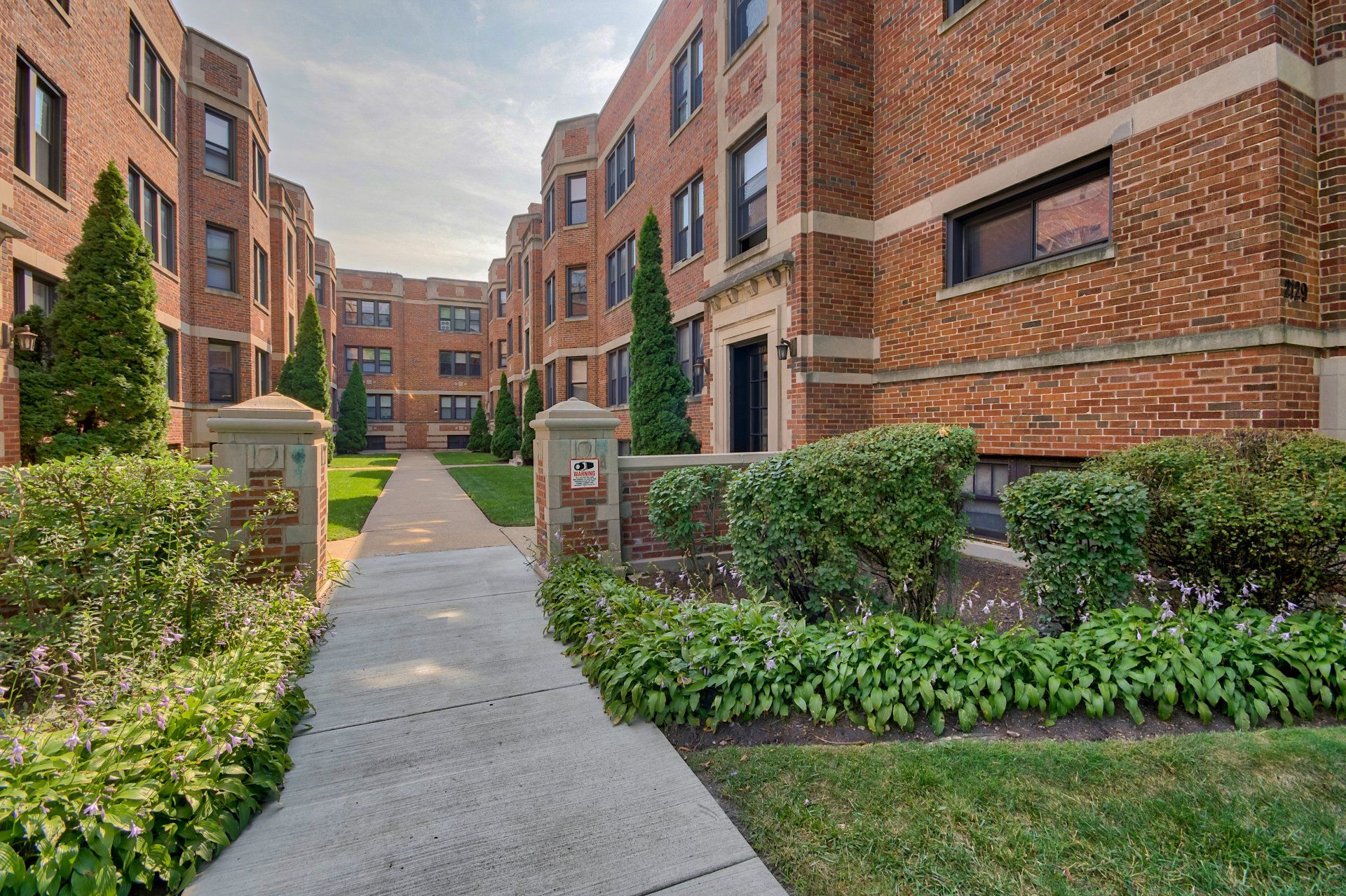 2121-Ridge-Ave 2