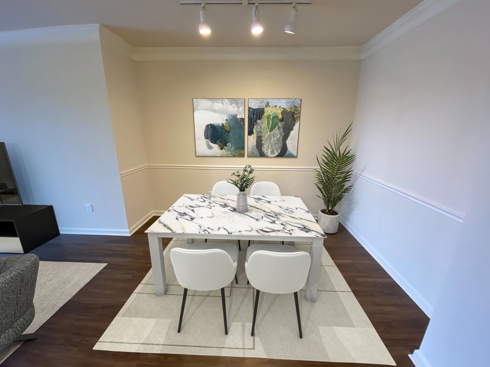 Dining Table  at The Reserve At Stoney Creek.