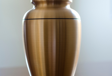 Bronze cremation urn