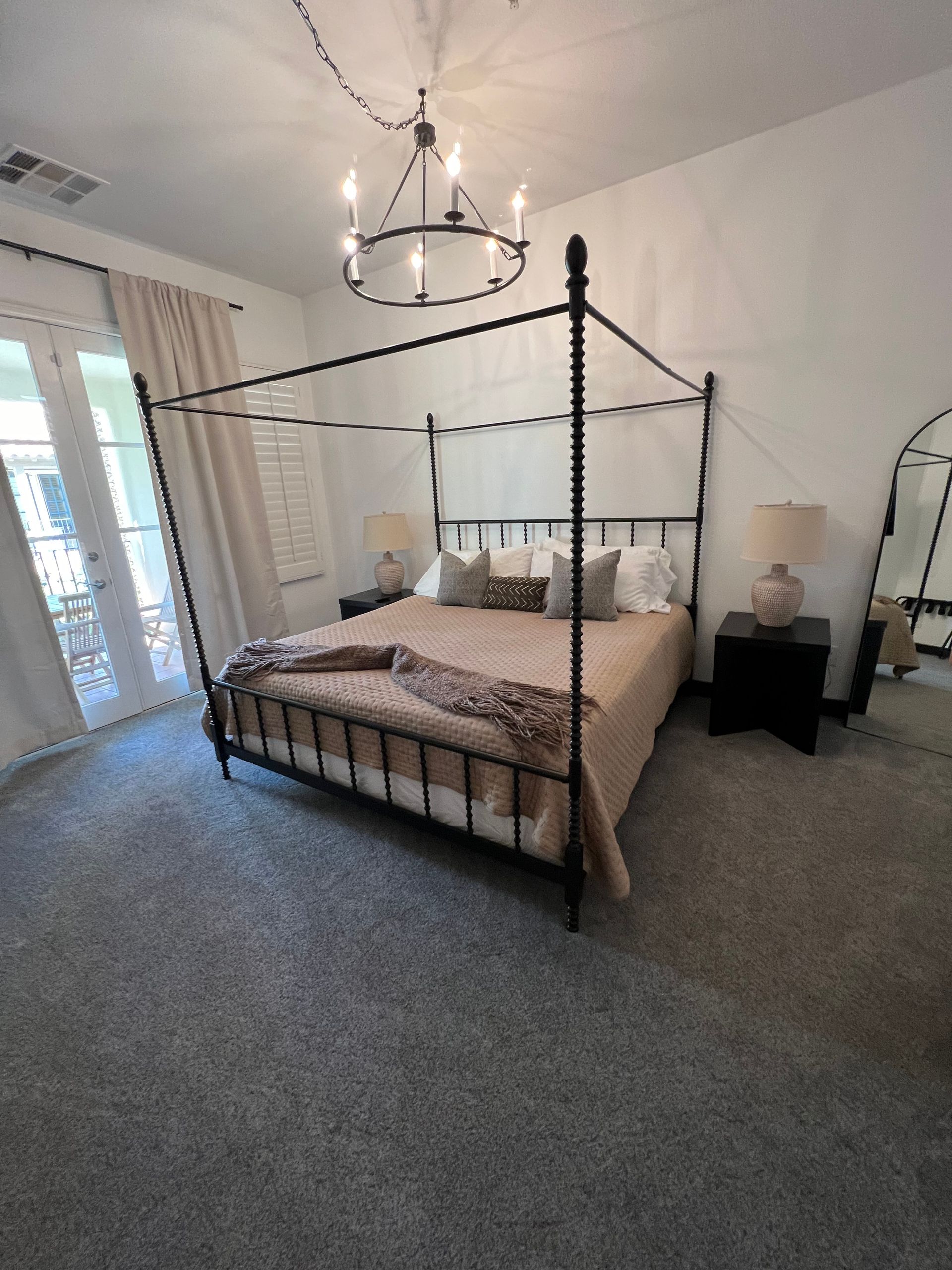 Image of a bedroom that is been cleaned by Bunny's cleaning service.