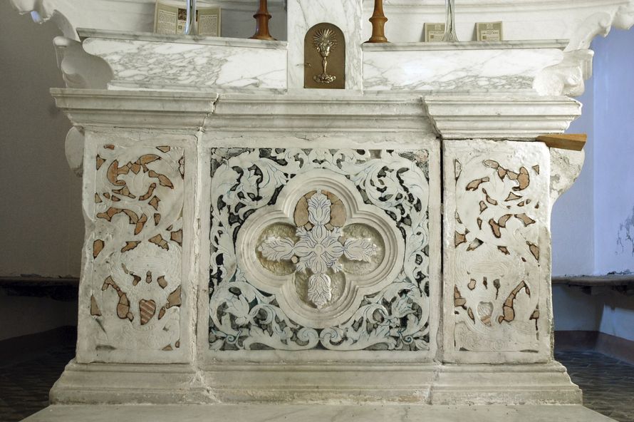 altare da restaurare