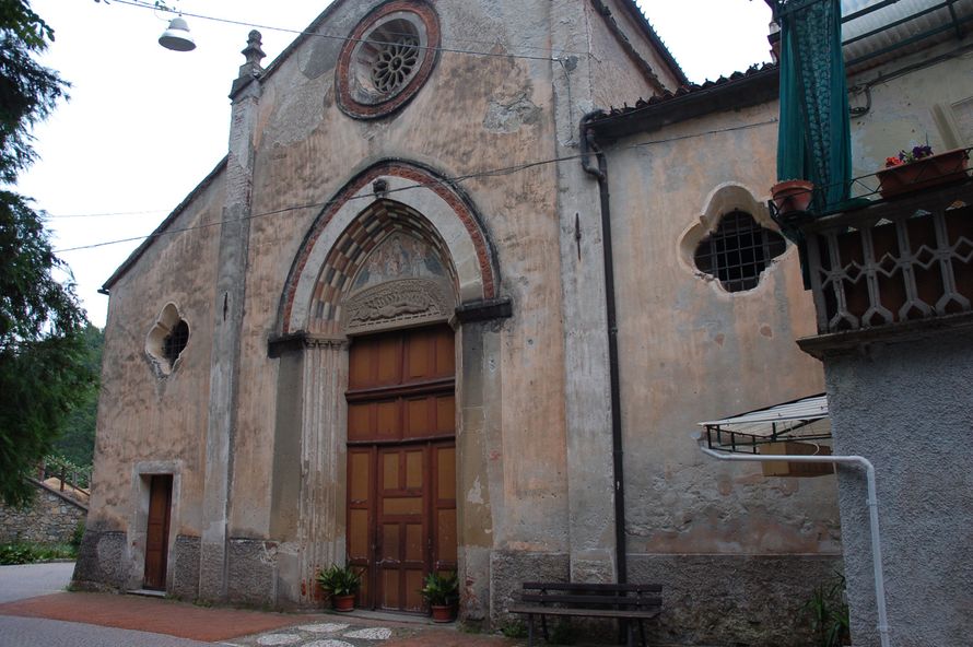 Facciata Chiesa parrocchiale di San Lorenzo Martire - Murialdo (SV)
