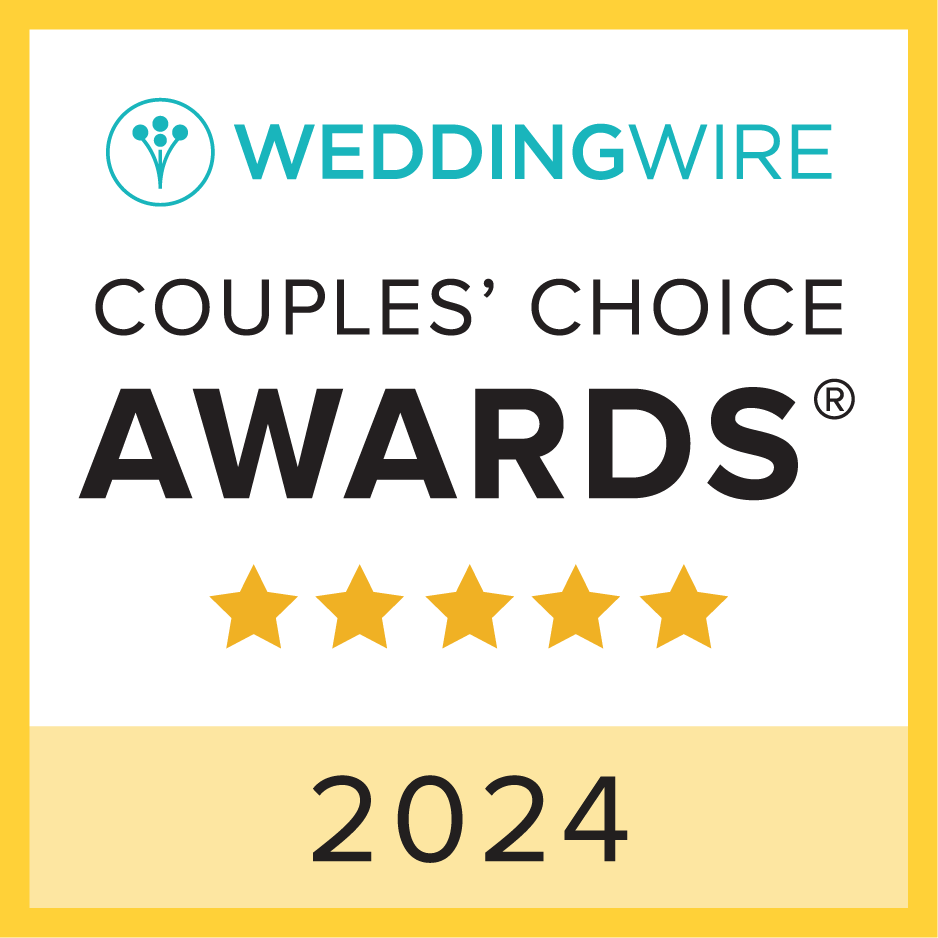 WeddingWire Couples' Choice Awards 2024 badge featuring five gold stars.