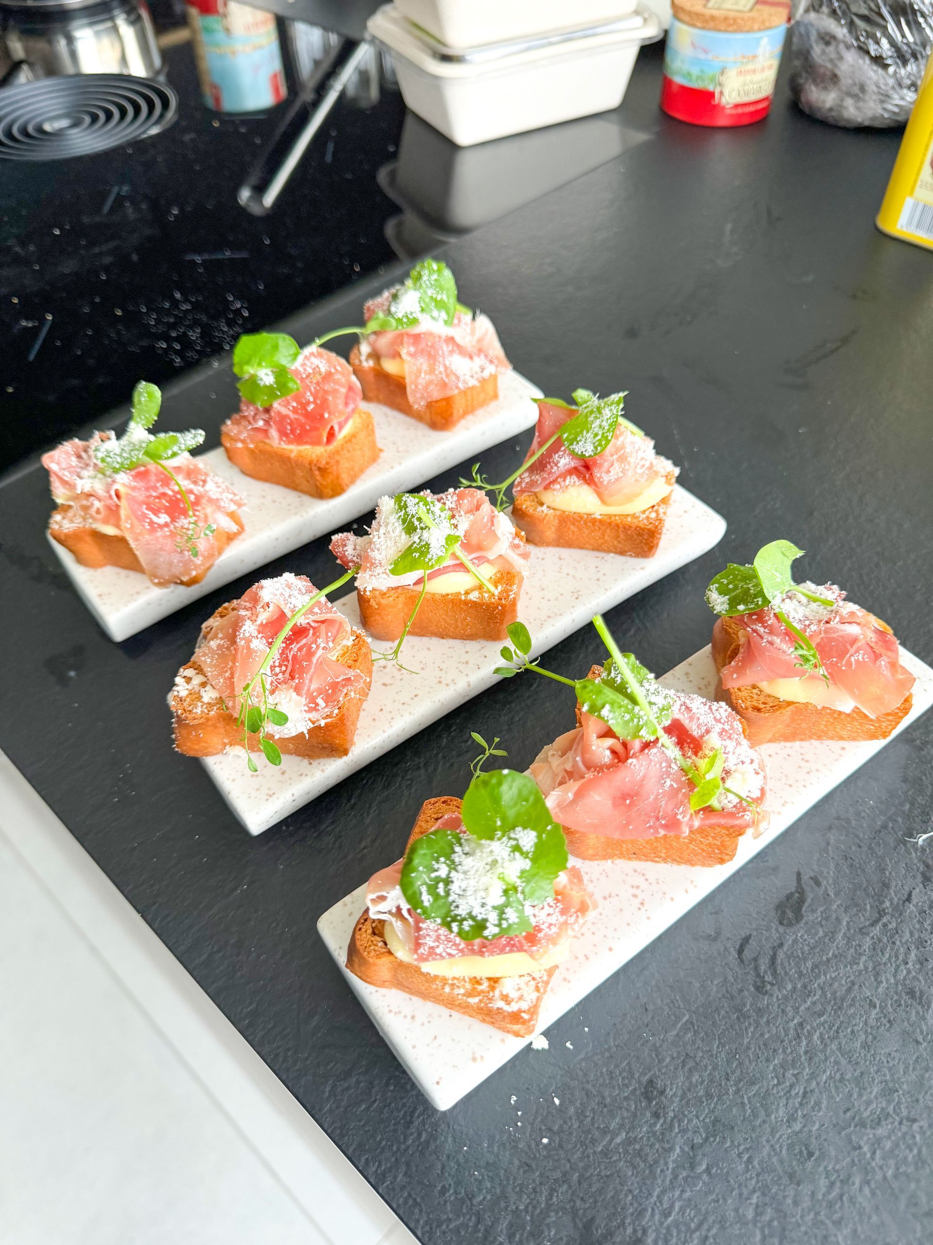 Amuse Brioche Serranoham