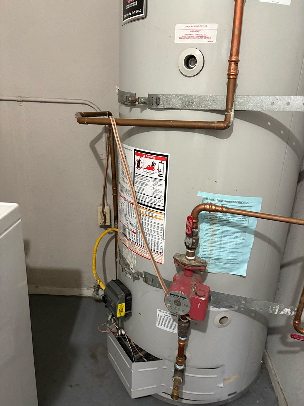 Pedro's Plumbing emergency service truck providing 24/7 plumbing services in Los Angeles and Pico Rivera