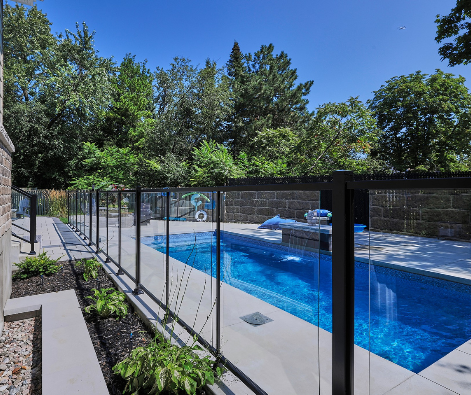 Spego system glass fence installation in Laval