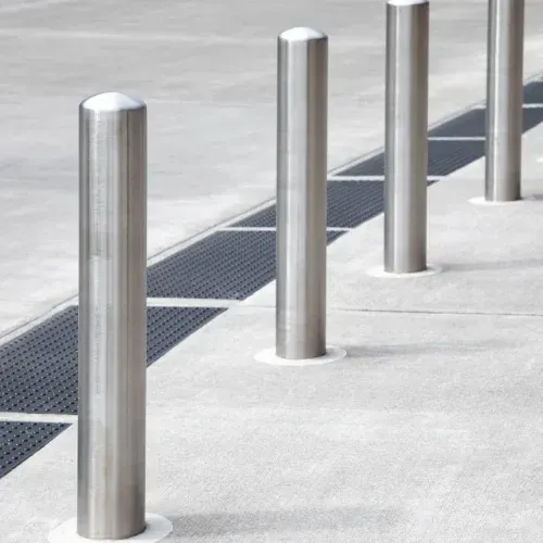 Bornes de sécurité installées à Laval