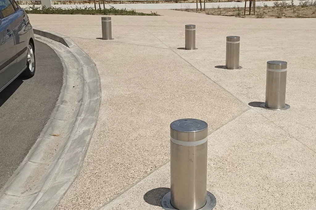 Removable collapsible security bollards for commercial access
