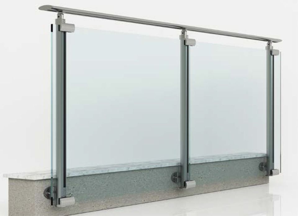 Scala con ringhiera