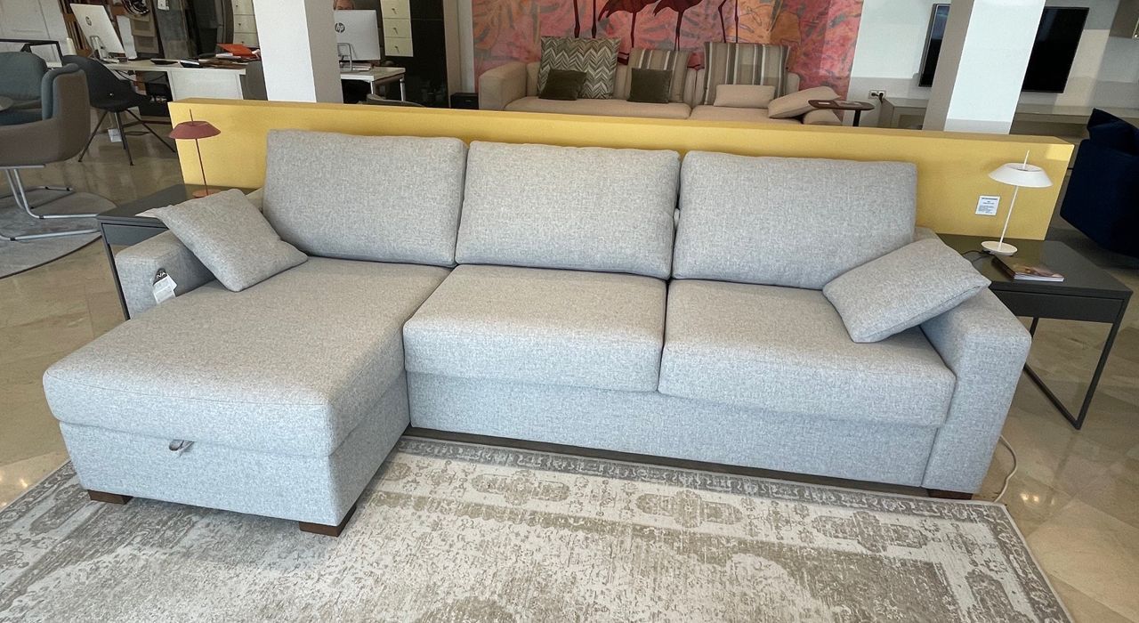 We offer variety of the best designer sofas of high quality to bring a touch of luxury and comfort to your living room in Marbella and Estepona