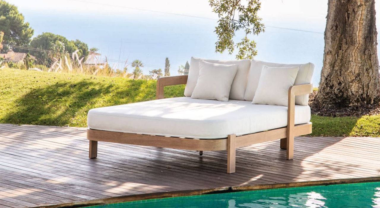 Luxury high end outdoor terrace furniture in Marbella and Estepona on the Costa del Sol