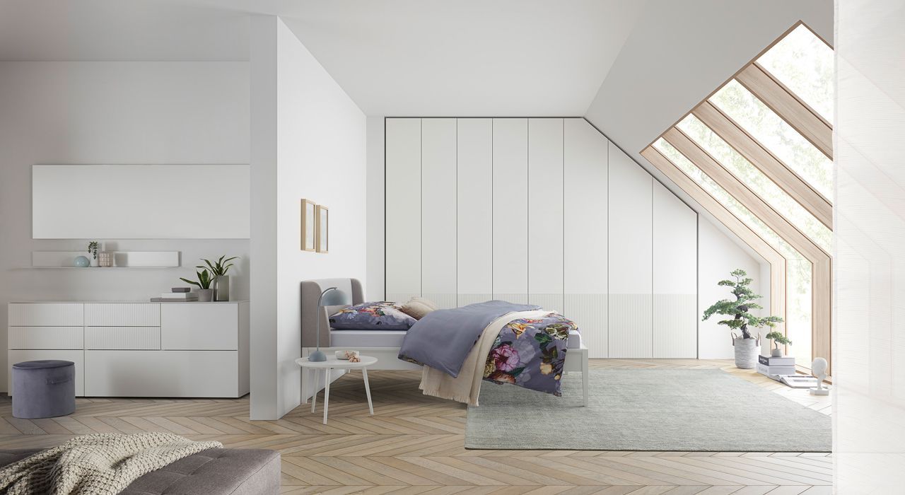 German bedroom furniture in wood or lacquer in Marbella or Estepona
