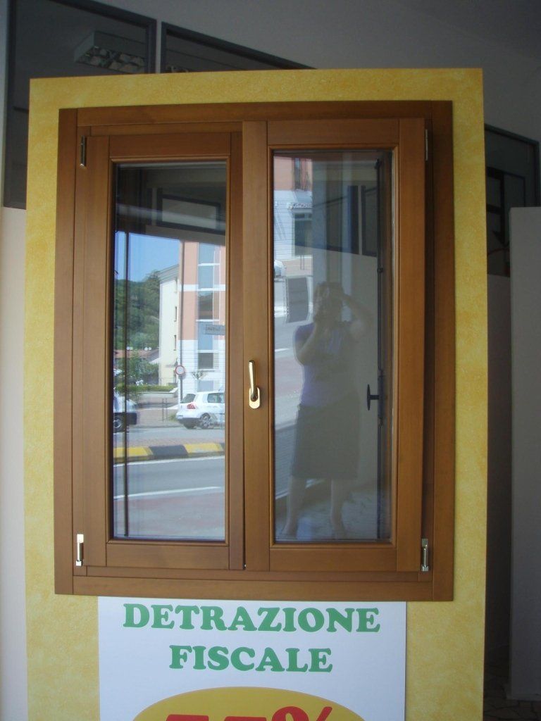 Finestra in legno