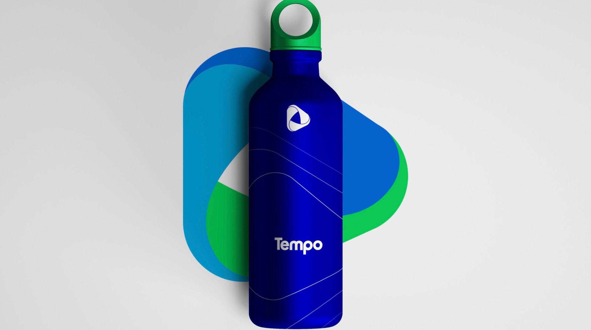 Garrafa térmica como exemplo de aplicação da nova marca Tempo