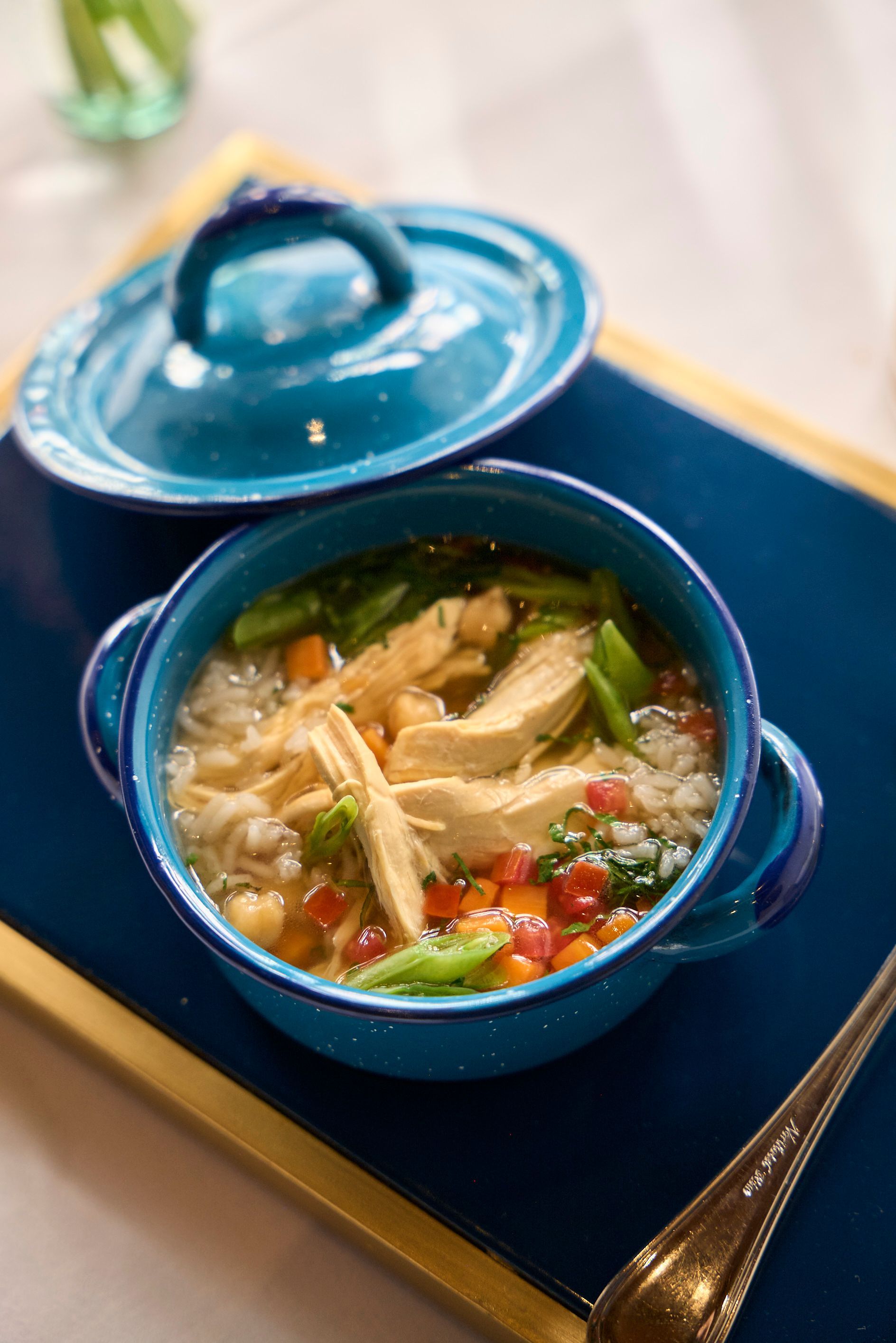 caldo tlalpeño de restaurantes Azul
